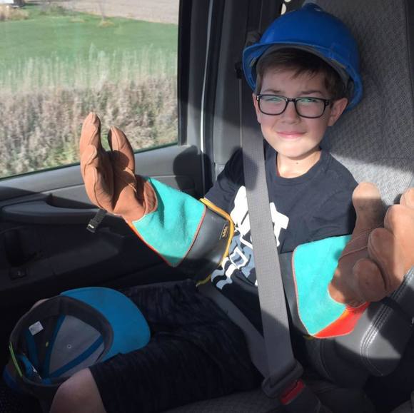 Meet your Posher, Josh - Picture 1 of 1